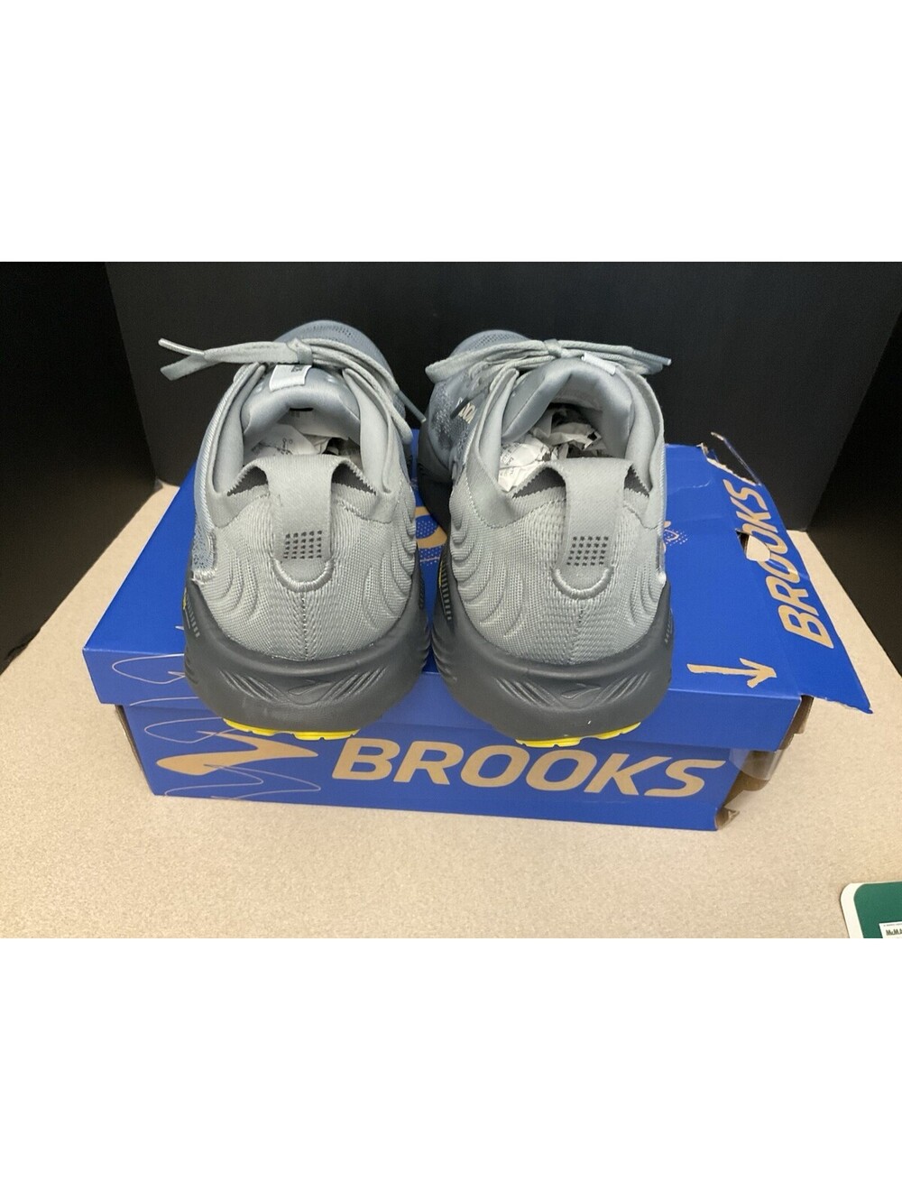 New! Mens Brooks Adrenaline GTS 25 Primer Grey/Ebony/Jasmin Shoes. Size 12.5-4E. - Picture 8 of 10
